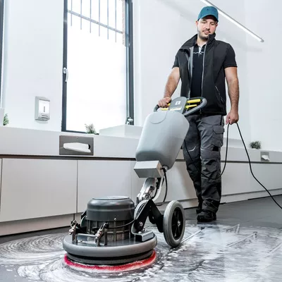 10 Floor Scrubber Maintenance Tips for Long Lasting Tools